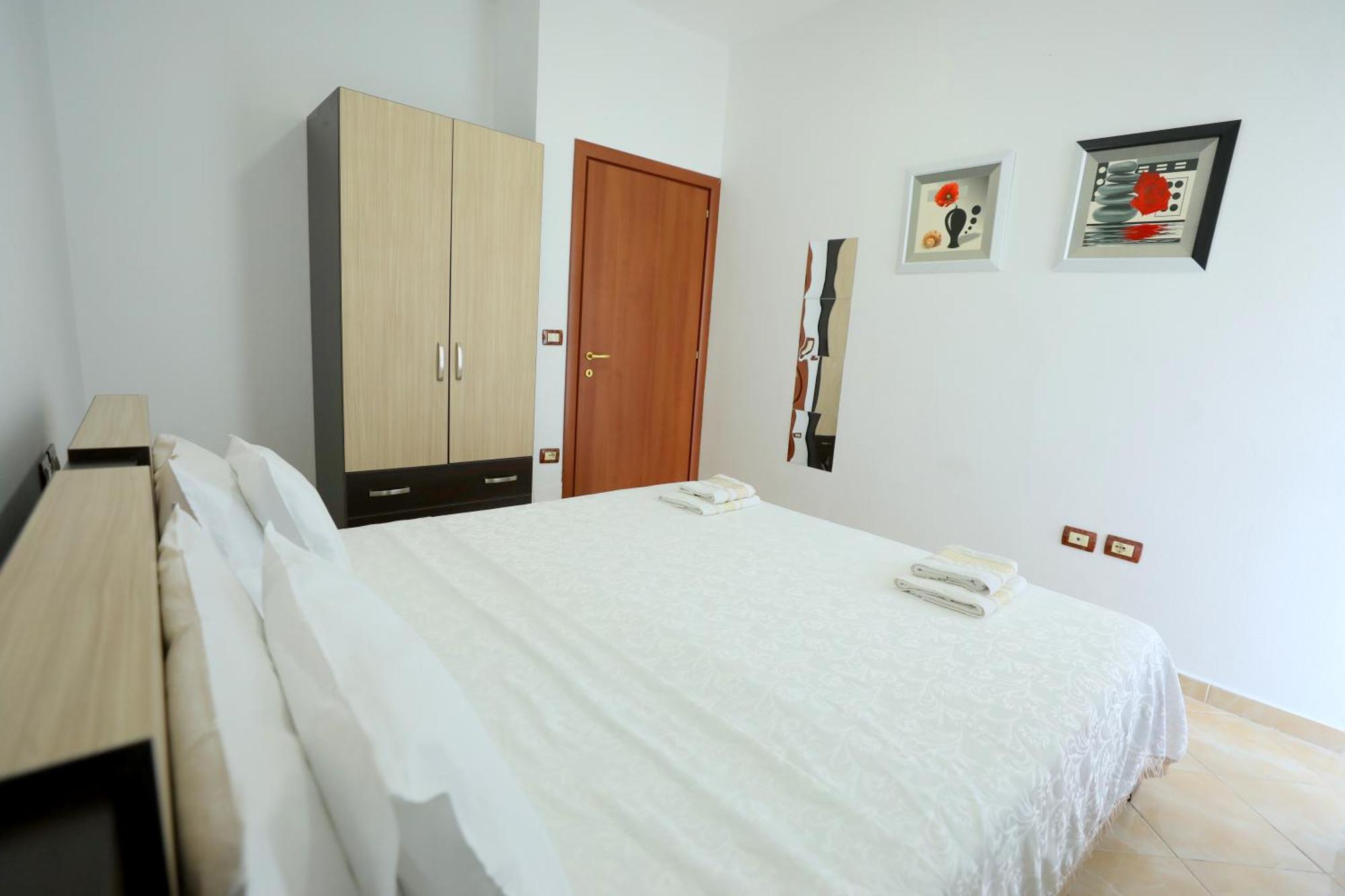 Blue Bay Apartments Sarandë Eksteriør bilde