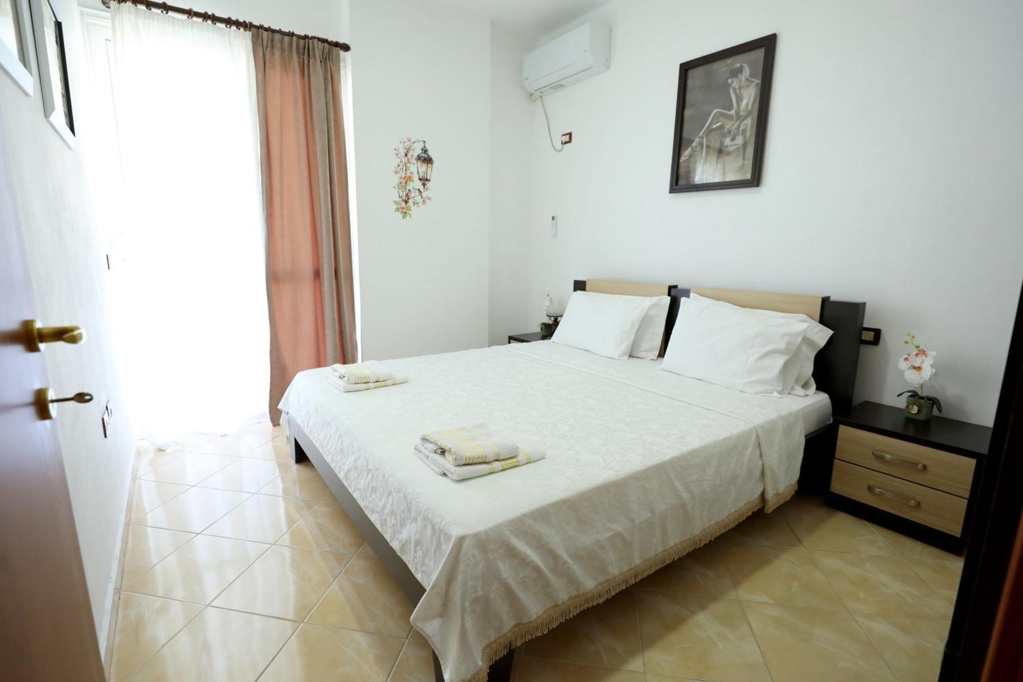 Blue Bay Apartments Sarandë Eksteriør bilde