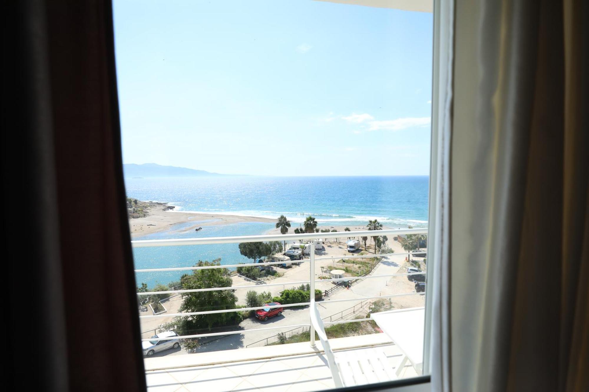 Blue Bay Apartments Sarandë Eksteriør bilde