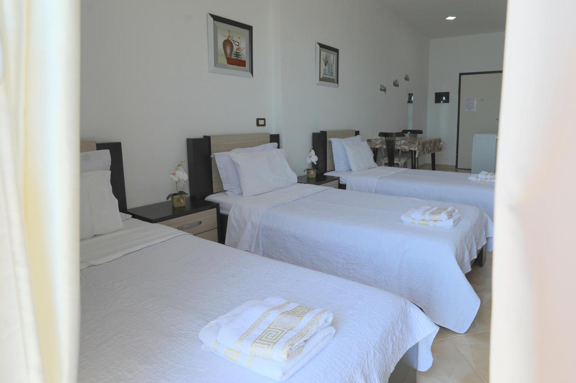 Blue Bay Apartments Sarandë Eksteriør bilde