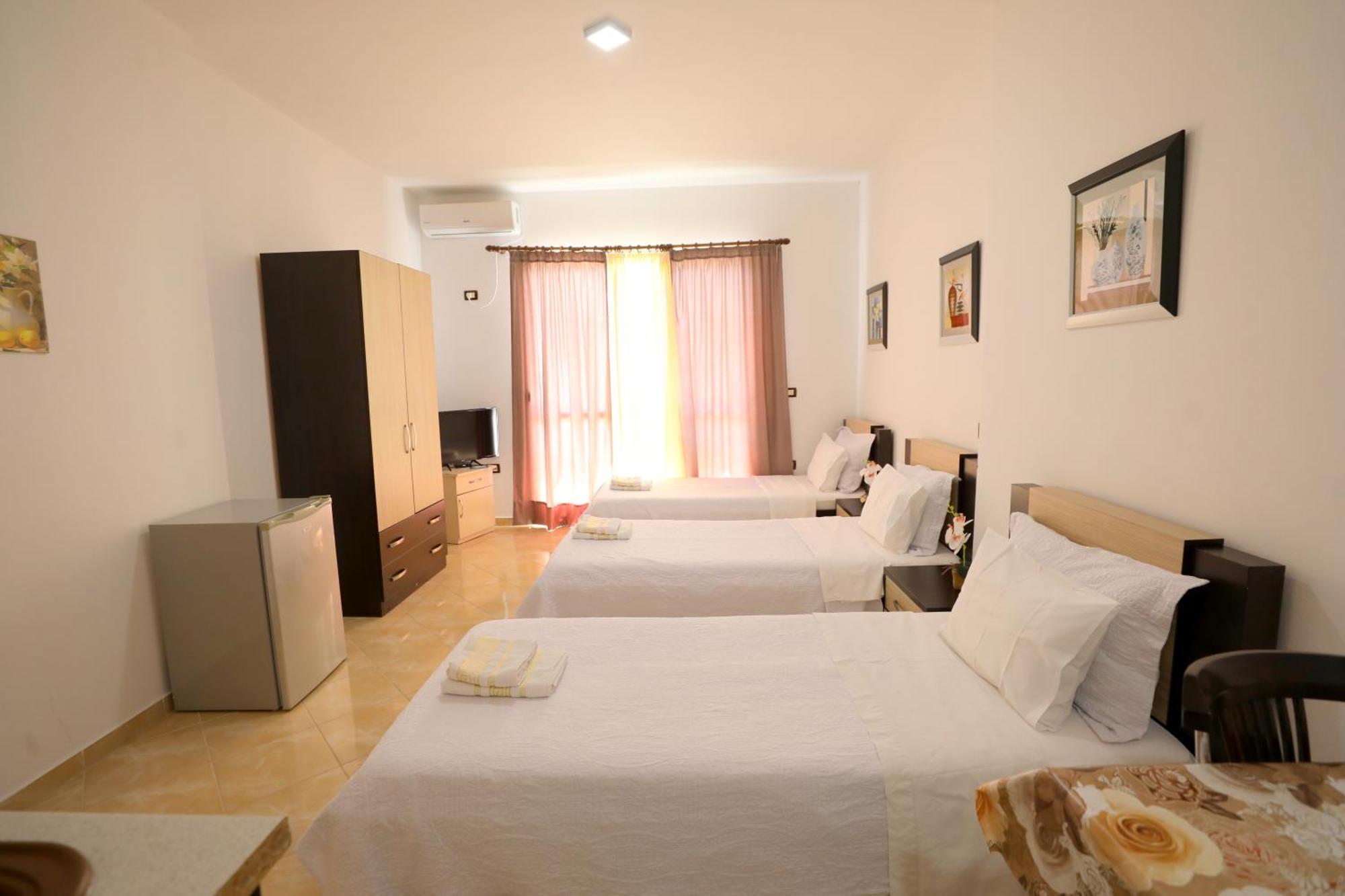 Blue Bay Apartments Sarandë Eksteriør bilde